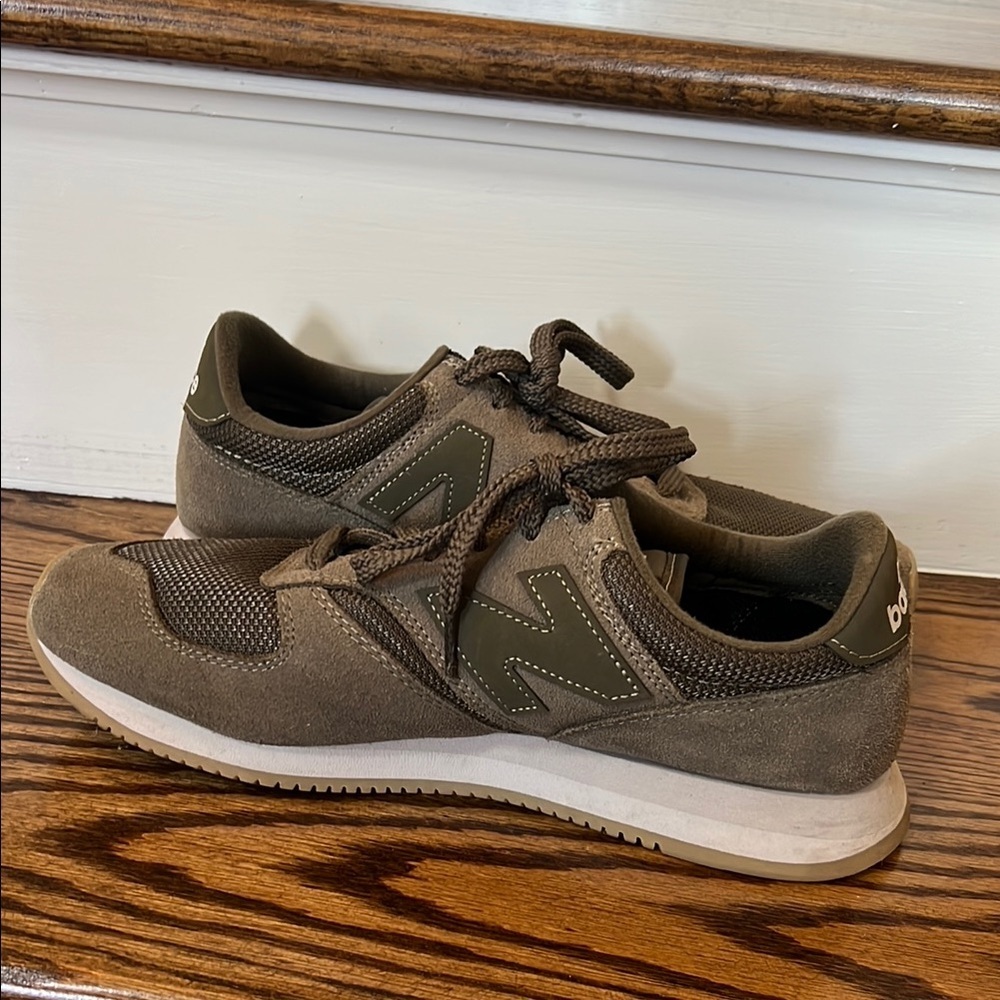 New Balance Men's 420 Olive and Brown Sneakers - NWOT - Picture 8 of 9
